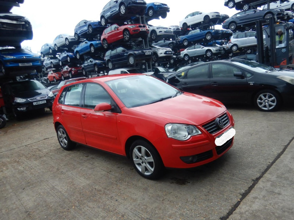 Dezmembrez Volkswagen Polo 9N 2008 Hatchback 1.4 TDI #64086308