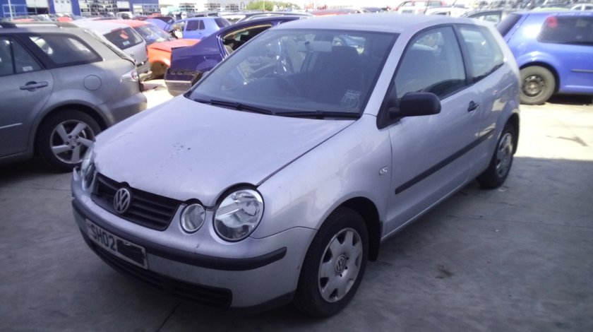 Dezmembrez Volkswagen Polo, an 2002