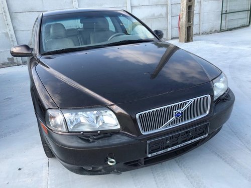 Dezmembrez Volvo S80 2001