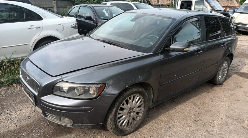 Dezmembrez Volvo V50 (MW) 2004 - 2012 2.0 D D 4204 T ( CP: 136, KW: 100, CCM: 1998 ) Motorina