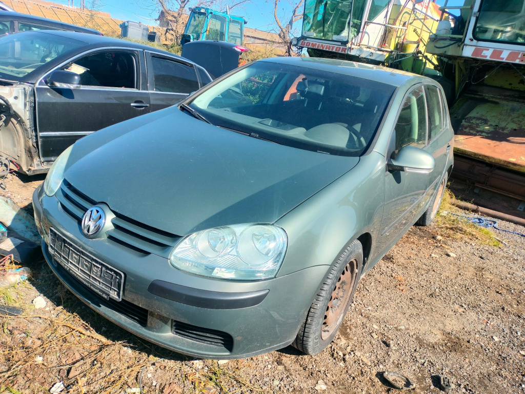 Dezmembrez VW GOLF 5 2003 - 2009 1.4 FSI BKG ( CP: 90, KW: 66, CCM: 1390 ) Benzina