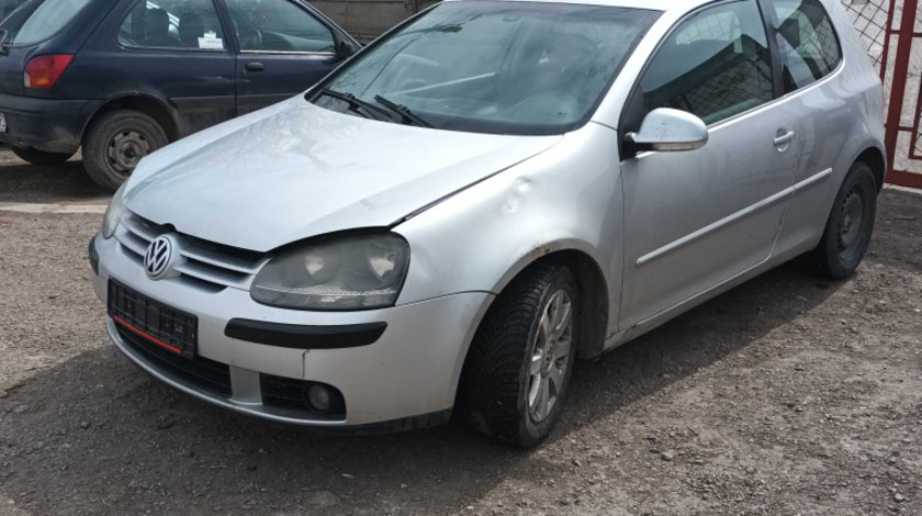 Dezmembrez VW GOLF 5 2003 - 2009 2.0 TDI 16V BKD ( CP: 140, KW: 103, CCM: 1968 ) Motorina