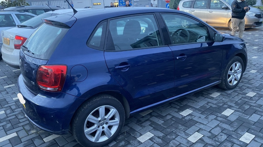 Dezmembrez VW Polo (6R) 1.6 TDI 2010, CAYA