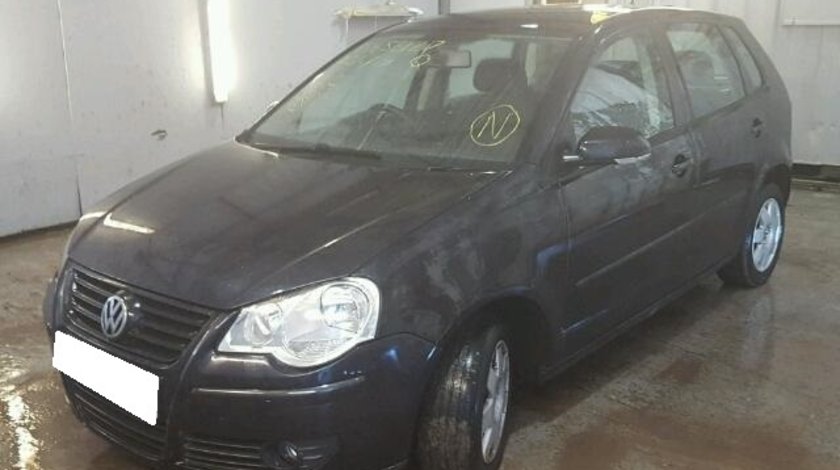 Dezmembrez VW POLO 9N3, an fabr. 2005, 1.2i 12V, FL