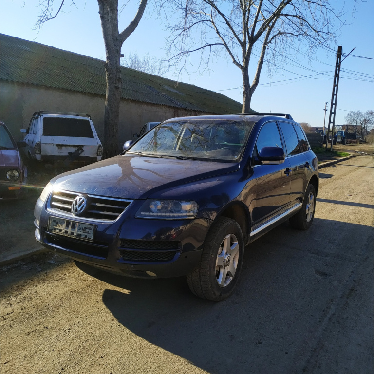 Dezmembrez VW TOUAREG (7L) 2002 - 2010 3.0 V6 TDI BKS ( CP: 225, KW: 165, CCM: 2967 ) Motorina