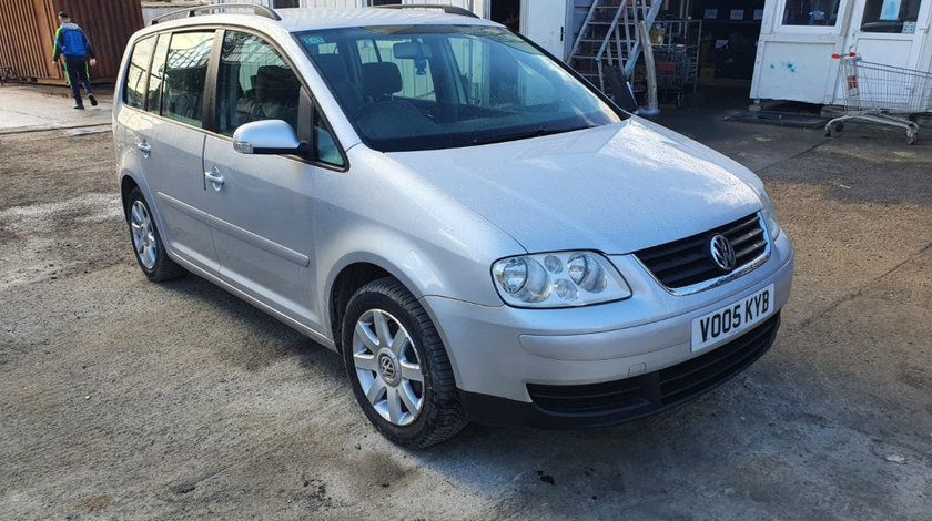 Dezmembrez VW TOURAN (1T) 2003 - 2010 1.9 TDI BKC ( CP: 105, KW: 77, CCM: 1896 ) Motorina