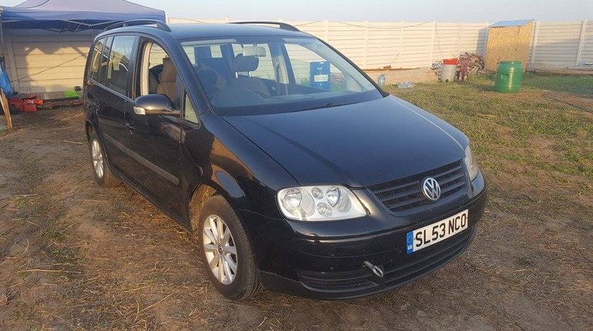 Dezmembrez vw touran cu 7 locuri 1.9 tdi avq 101 cai 6 trepte manual