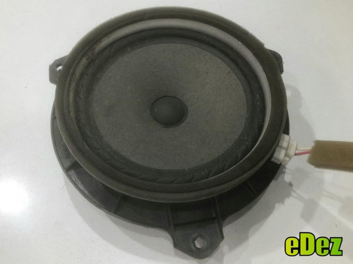 Difuzor audio stanga / dreapta spate Toyota RAV 4 (2005-2010)