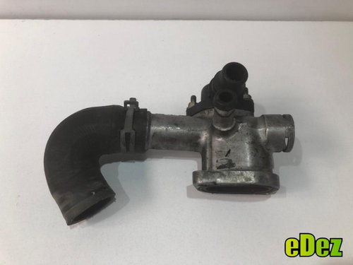 Distribuitor apa Volkswagen Bora (1998-2005) 1.9 tdi 038121133a