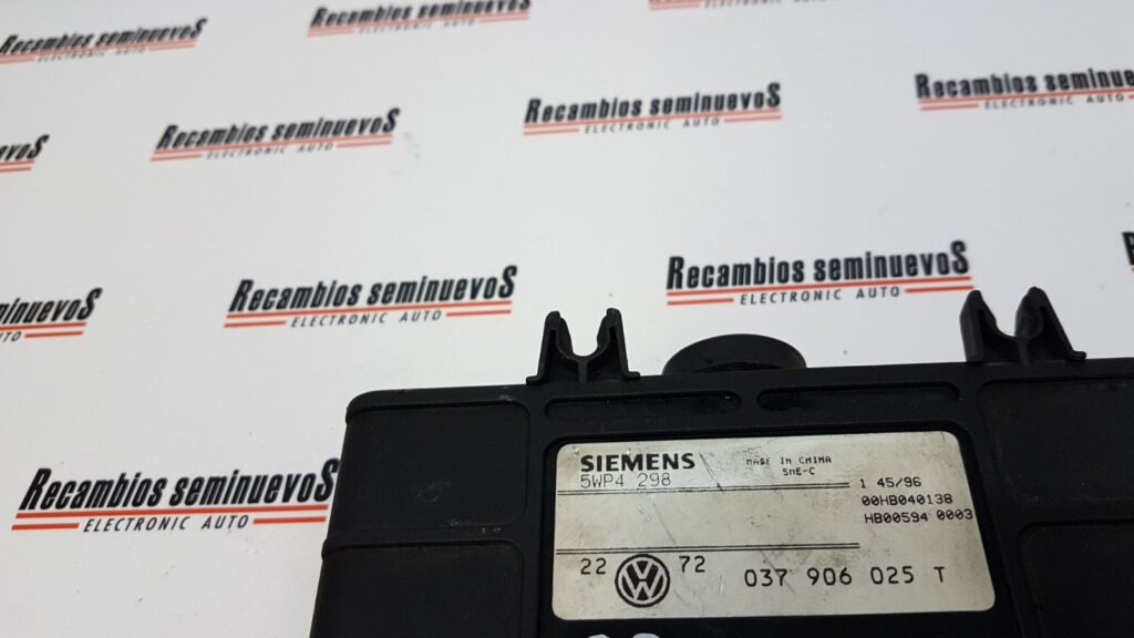 ECU Calculator motor VW Golf 3, 037906025T, 5WP4298,