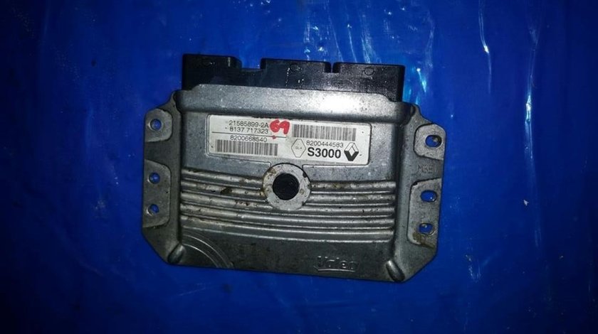 Ecu cod 21585899-2a opel vivaro 2.0i 16v f4r820 117 cai