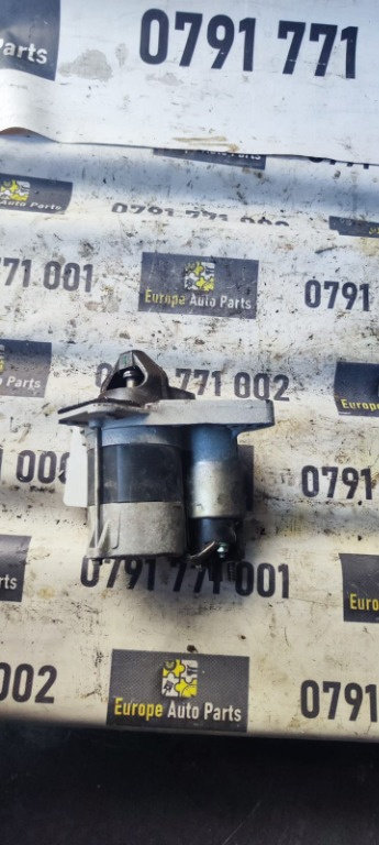 Electromotor Renault Clio 4 0.9 TCE an 2015 cod 233001071R