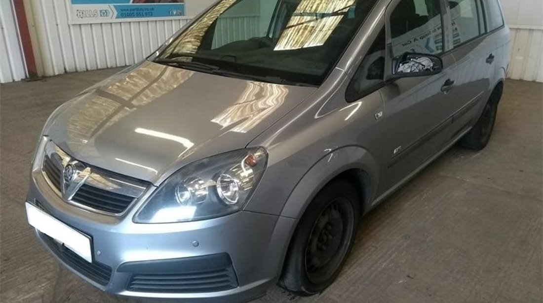 Electroventilator AC clima Opel Zafira B 2007 MPV 1.9 CDTi