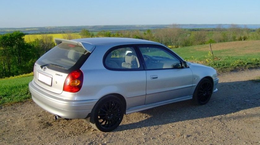 Eleron spoiler luneta hayon Toyota Corolla E11 1996 2001