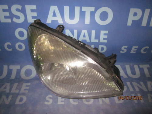 Far Citroen C5 ; 89004484 (ureche rupta)