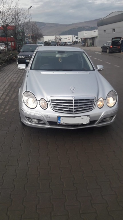 Far dreapta fara xenon Mercedes E220 cdi w211 an 2007 facelift