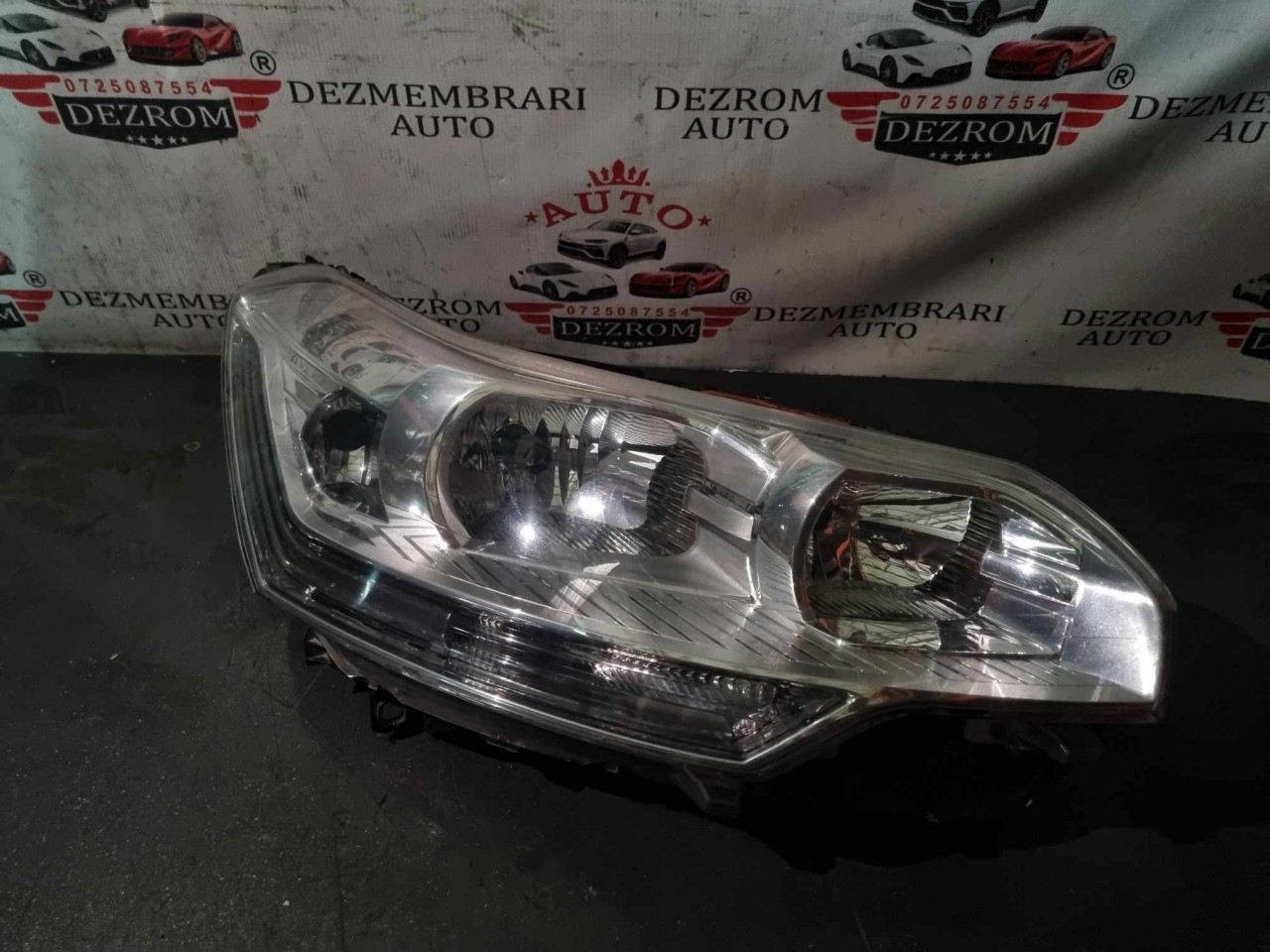 Far dreapta halogen 9684845180 CITROËN C5 III Sedan