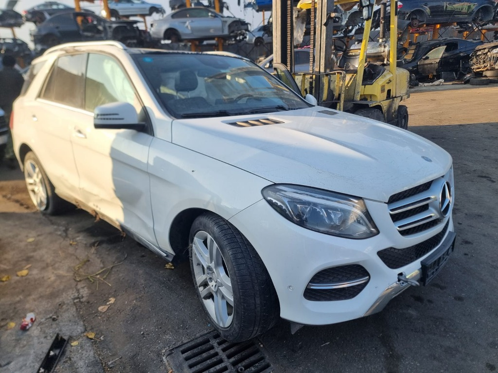 Far dreapta Mercedes GLE W167 2016 SUV 2.2 250 cdi 651.960