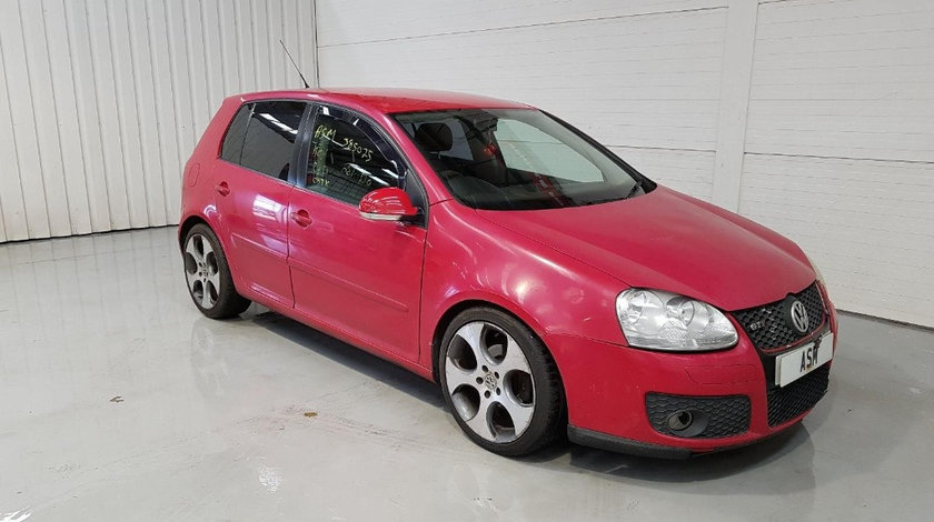 Far dreapta Volkswagen Golf 5 2006 HATCHBACK 1.9