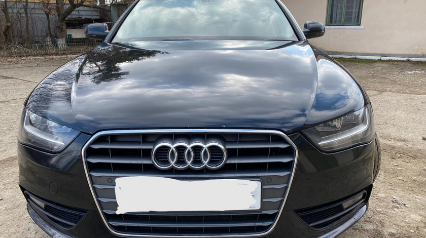 Far stanga Audi A4 B8 Facelift 2.0 tdi an 2013