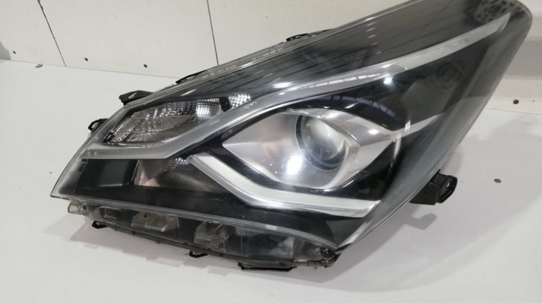 Far stanga HALOGEN Toyota Yaris An 2017 2018 2019