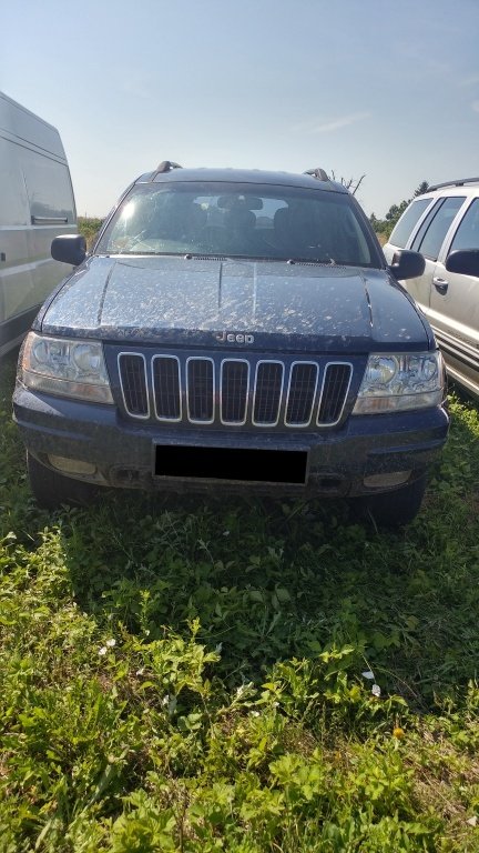 Far stanga Jeep Grand Cherokee 2004 SUV 2.7 CRD