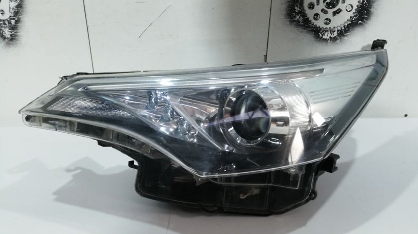 Far stanga Toyota Avensis T29 An 2015 2016 2017 2018 2019 HALOGEN