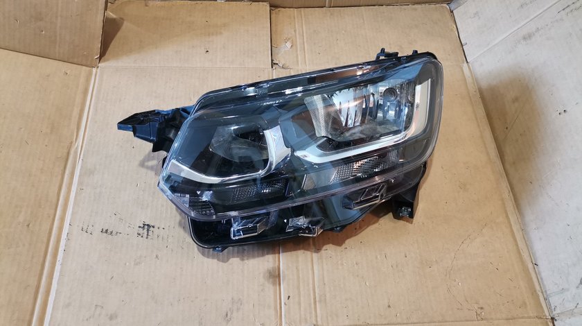 Far stanga Toyota Proace (2019-2022) cod 73278187 / 9835780680