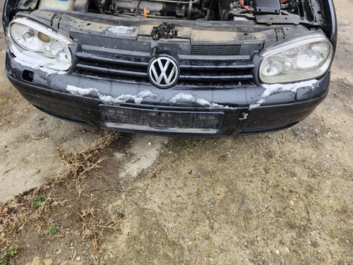 Far stanga Volkswagen Golf 4 1.9 TDI ASZ combi an 2004