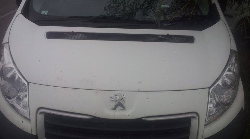 Faruri Peugeot Expert Citroen Jumpy Fiat Scudo 2007 2014