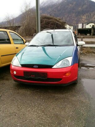 Fata completa ford focus. Bara. Aripi, faruri, tragher, ventilatoare  capota,broasca, chit airbag, g