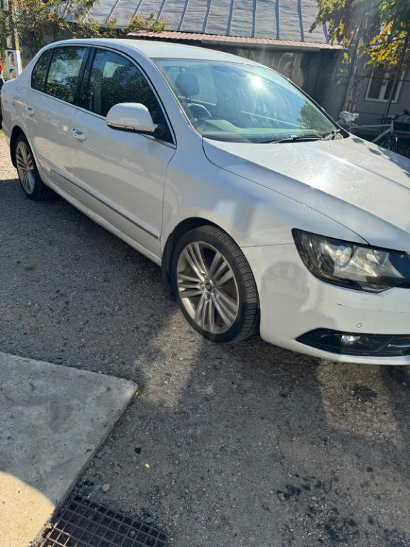 Fata completa Skoda Superb 2 Facelift 2.0 TDI DSG Xenon adaptiv