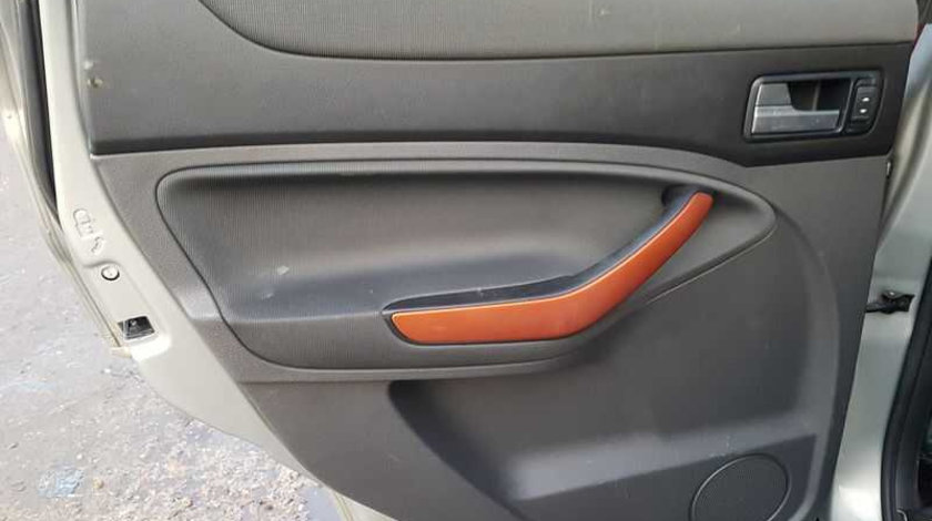 Fata Usa Portiera Interior Stanga Spate Ford Kuga 1 2008 - 2013