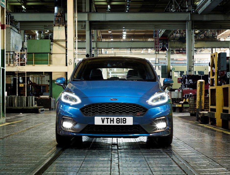 Ford lanseaza noul FIESTA ST in Romania la un pret imbatabil: 19.750 de  euro pentru versiunea in 3 usi