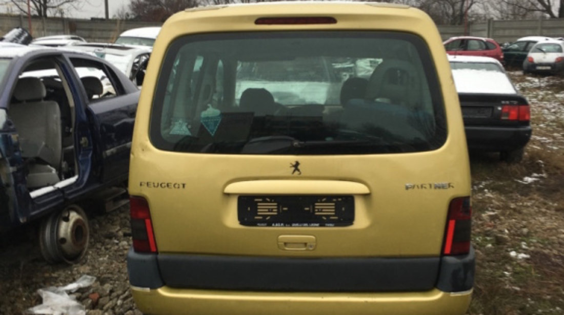Furtun apa Peugeot Partner [1996 - 2002] Minivan Combispace (5F)