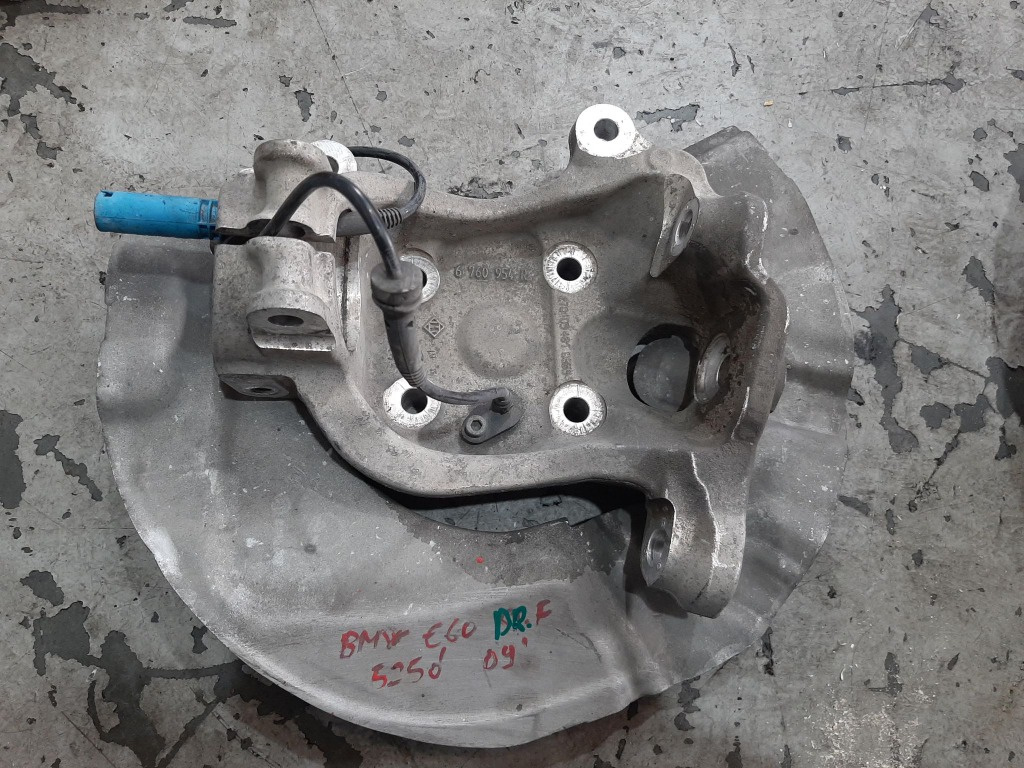 Fuzeta dreapta fata bmw seria 5 e60 525 d 6760954r