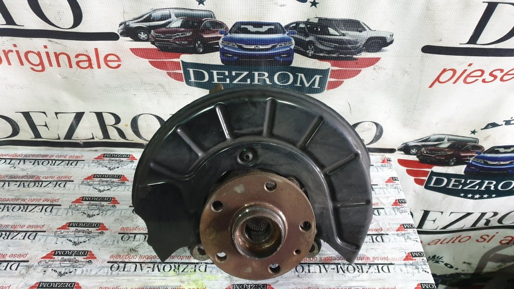 Fuzeta dreapta fata originala Audi A3 8P 1.4 TFSI cod piesa : 1K0407256A