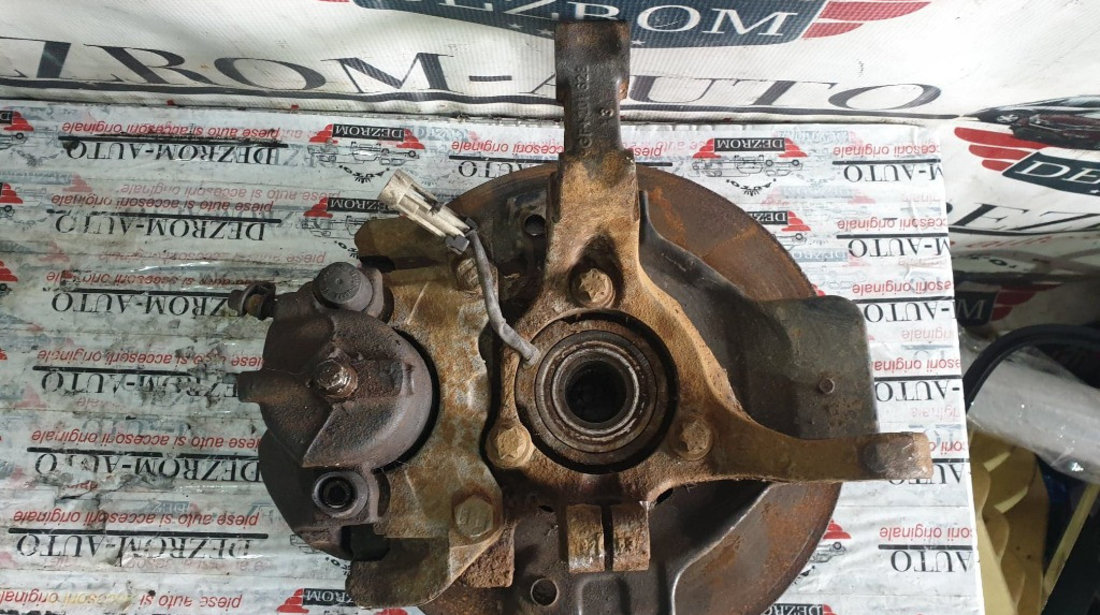 Fuzeta dreapta fata originala cu rulment si senzor ABS OPEL Astra G Sedan 2.0 16V 136 cai cod piesa : 90498809