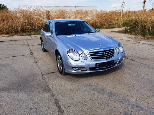 Fuzeta dreapta Mercedes e320 cdi v6 w211 4 matic