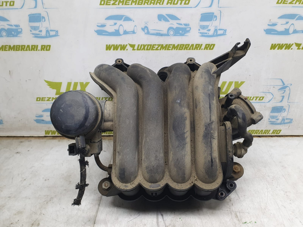 Galerie admisie 1.6 benzina AHL 06b133210b Volkswagen VW Passat B5 [1996 - 2000]