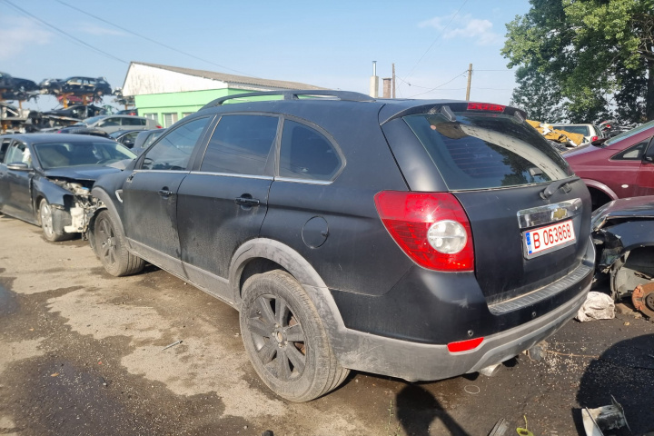 Galerie admisie Chevrolet Captiva 2007 SUV 3.2 LU1