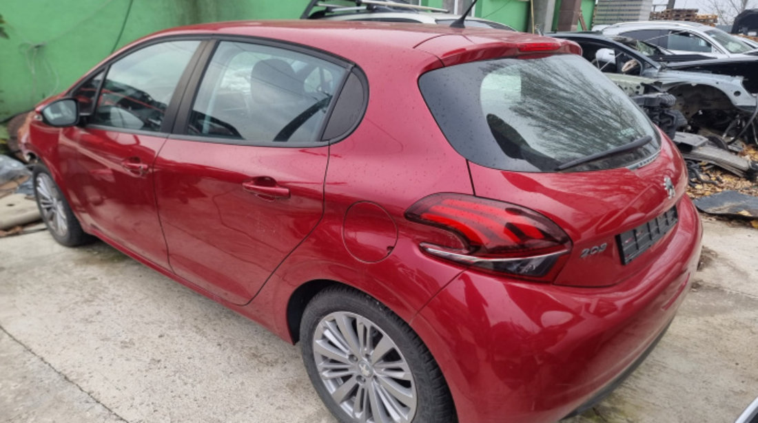 Geam dreapta spate Peugeot 208 [facelift] [2015 - 2019] 1.2 vti HM01 (HMZ)