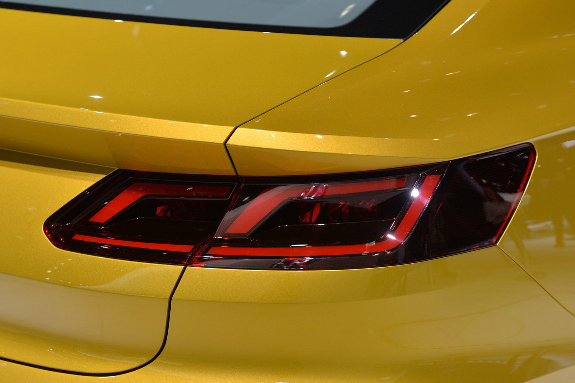 Poze Concepte Auto - Geneva 2015: VW Sport Coupe Concept GTE - 404151
