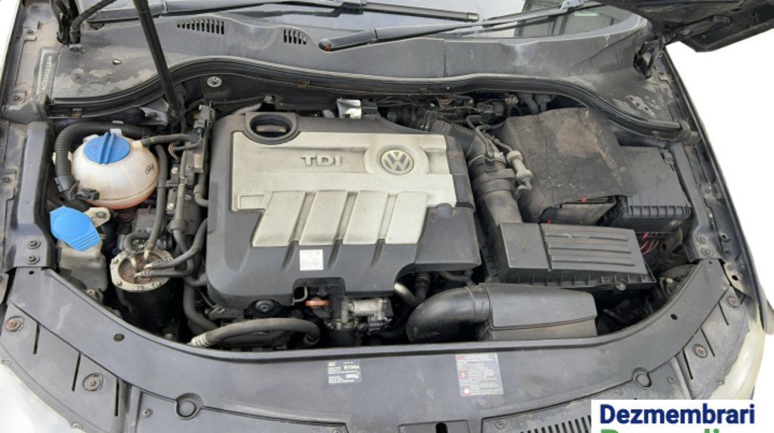 Grila aerisire portbagaj stanga Volkswagen VW Passat B6 [2005 - 2010] Sedan 4-usi 2.0 TDI MT (140 hp) Cod motor: CBAB Cod cutie: KNS Cod culoare: LC9X