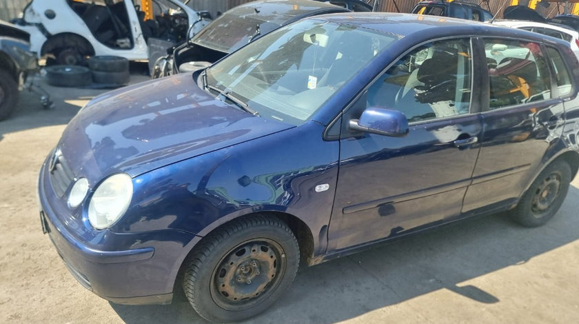 Grila bara fata Volkswagen Polo 9N 2004 Hatchback 1.2 benzina