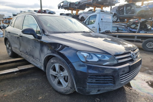 Grila bara fata Volkswagen Touareg 7P 2012 SUV 3.0 tdi CASA