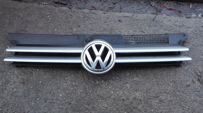 Grila Centrala bara Fata Vw Golf 4 Gri Metalizat