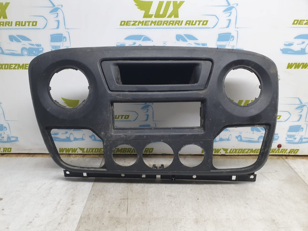 Grila centrala bord 682600025r Renault Master 3 [2010 - 2015]