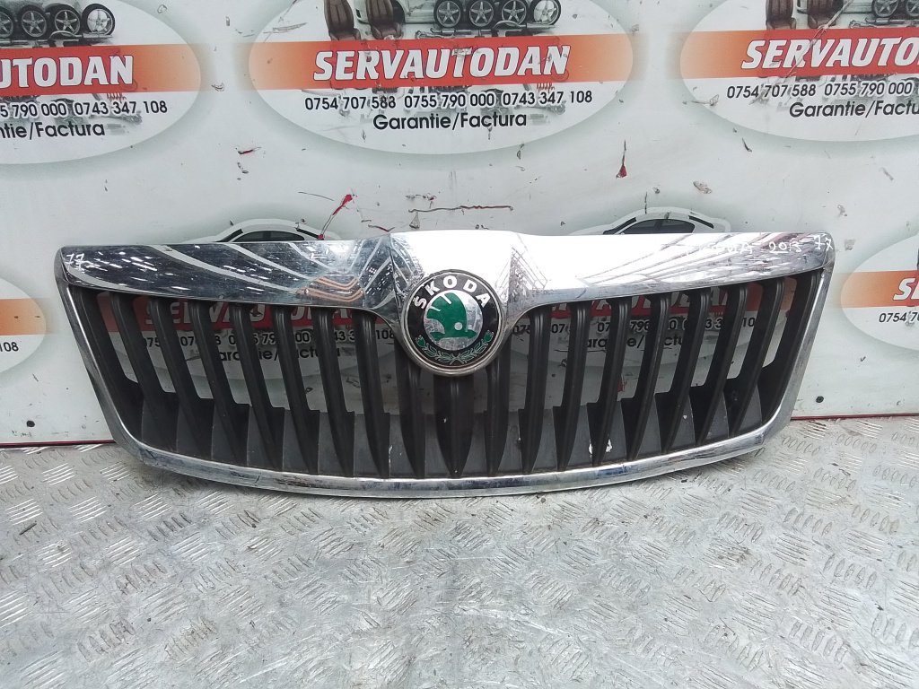 Grila centrala fata Skoda Octavia 2 2.0 Motorina 2013, 1Z0853651C