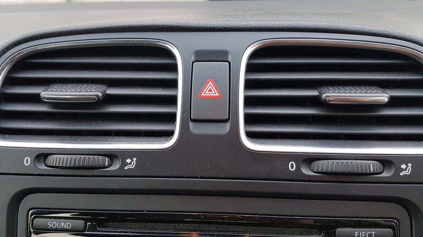 Grila / Grile Aerisire / Ventilatie Bord Centrala Fara Butoane VW Golf 6 2008 - 2013